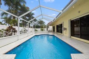 281 N Country Club Blvd, Boca Raton, FL 33487 - Photo 22