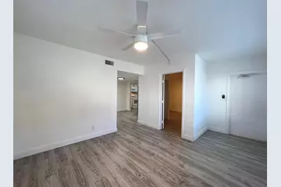 1060 Crystal Lake Drive #101, Deerfield Beach, FL 33064 - Photo 6