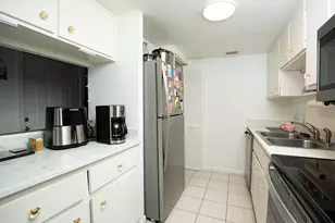 2811 Stoneway Ln, Fort Pierce, FL 34982 - Photo 4