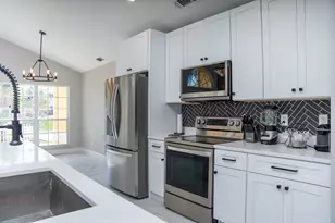 3502 SE Hyde Cir, Port Saint Lucie, FL 34984 - Photo 6