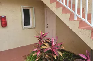 1536 SE Royal Green Cir, Port Saint Lucie, FL 34952 - Photo 2