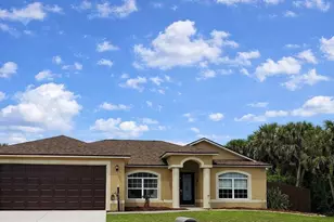 831 SW Owl St St, Palm Bay, FL 32908 - Photo 1