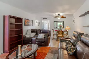 2801 Somerset Dr, Lauderdale Lakes, FL 33311 - Photo 10