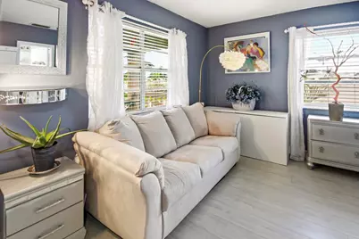 2501 Red Hibiscus Boulevard #201, Delray Beach, FL 33445 - Photo 8