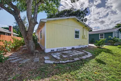 117 NE 8th Street, Pompano Beach, FL 33060 - Photo 16