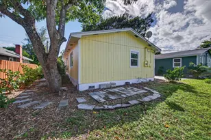 117 NE 8th St, Pompano Beach, FL 33060 - Photo 16