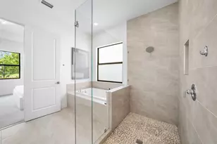 12260 N Baypoint Cir, Parkland, FL 33076 - Photo 26