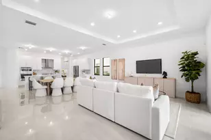 12260 N Baypoint Cir, Parkland, FL 33076 - Photo 16