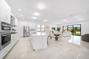 12260 N Baypoint Cir, Parkland, FL 33076 - Photo 4