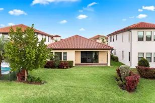 12260 N Baypoint Cir, Parkland, FL 33076 - Photo 2