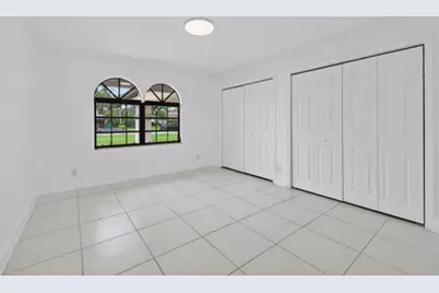 5510 W Castlegate Avenue, Davie, FL 33331 - Photo 32