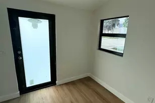 795 Highland Dr, West Palm Beach, FL 33405 - Photo 16