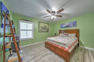 2025 SE Allamanda Dr, Port Saint Lucie, FL 34952 - Photo 4