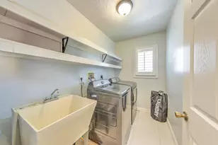 2025 SE Allamanda Dr, Port Saint Lucie, FL 34952 - Photo 18