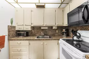 266 Ventnor S, Deerfield Beach, FL 33442 - Photo 10