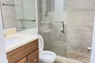 186 Norwich H, West Palm Beach, FL 33417 - Photo 6