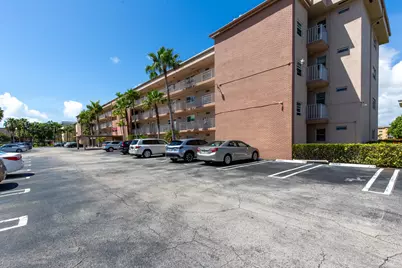2615 NE 1st Court #411, Boynton Beach, FL 33435 - Photo 2