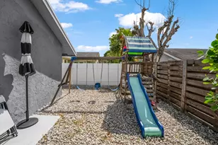 8200 SW 3rd Ct, North Lauderdale, FL 33068 - Photo 34