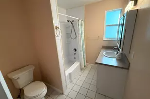 8881 NW 11th St, Pembroke Pines, FL 33024 - Photo 10