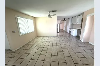 8881 NW 11th Street, Pembroke Pines, FL 33024 - Photo 16