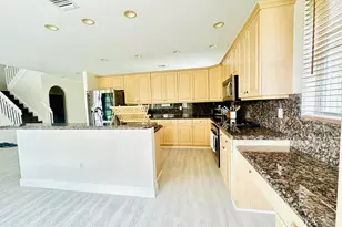 9728 Wyeth Ct, Wellington, FL 33414 - Photo 8