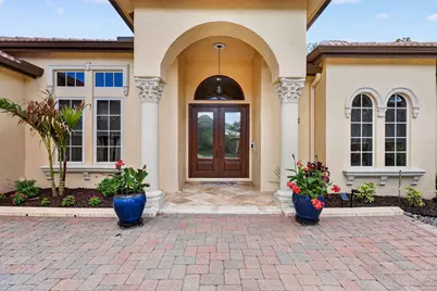 808 SW Classico Court, Port Saint Lucie, FL 34986 - Photo 4