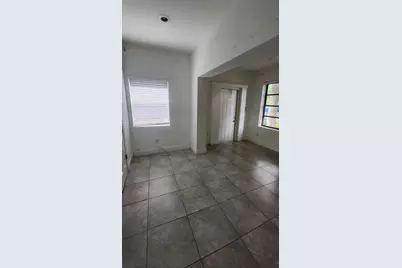 707 SW 9th Court, Delray Beach, FL 33444 - Photo 8