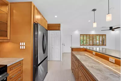 648 NW 30th Court, Wilton Manors, FL 33311 - Photo 6