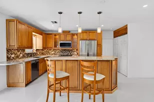 648 NW 30th Ct, Wilton Manors, FL 33311 - Photo 1