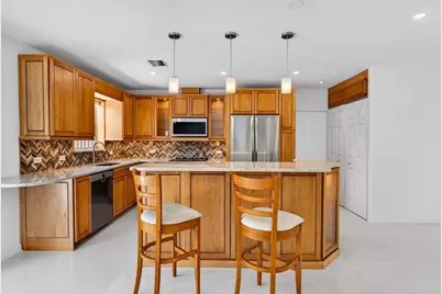 648 NW 30th Court, Wilton Manors, FL 33311 - Photo 2