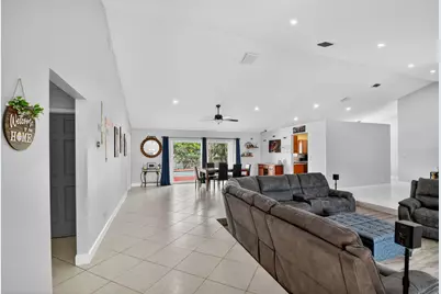 9501 Majestic Way, Boynton Beach, FL 33437 - Photo 6