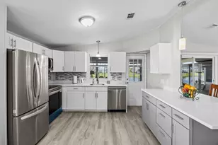 2948 Fiddlewood Cir, Port Saint Lucie, FL 34952 - Photo 8