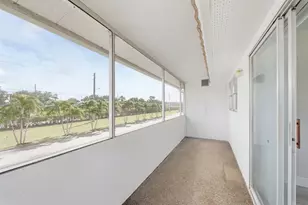 284 Flanders F, Delray Beach, FL 33484 - Photo 20