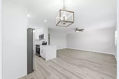 284 Flanders F, Delray Beach, FL 33484 - Photo 8