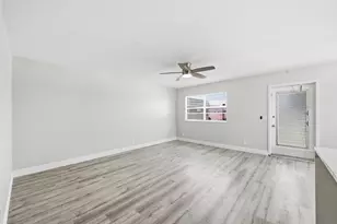 284 Flanders F, Delray Beach, FL 33484 - Photo 6