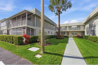 284 Flanders F, Delray Beach, FL 33484 - Photo 2