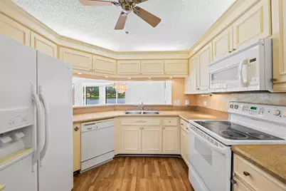 8257 Waterline Drive, Boynton Beach, FL 33472 - Photo 4