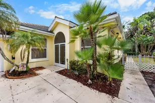 7627 SE Fiddlewood Ln, Hobe Sound, FL 33455 - Photo 6