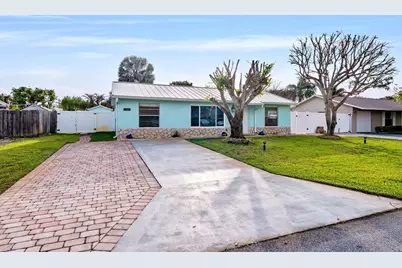 8675 SE Keathley, Hobe Sound, FL 33455 - Photo 2