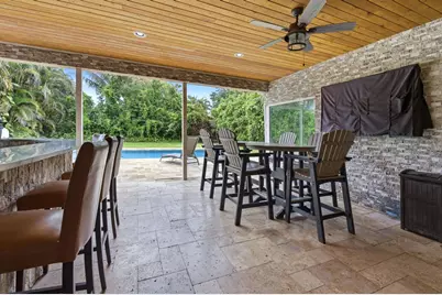 10114 Hunt Club Lane, Palm Beach Gardens, FL 33418 - Photo 22
