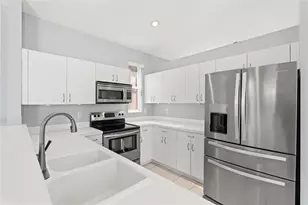 3222 NW 22nd Ave, Oakland Park, FL 33309 - Photo 8