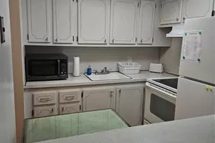 82 Tilford D, Deerfield Beach, FL 33442 - Photo 2