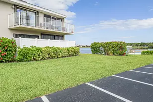 3206 S Lakeview Cir, Hutchinson Island, FL 34949 - Photo 52