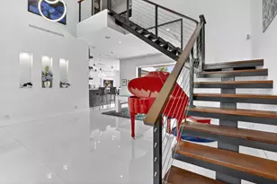 334 Isle of Capri Dr, Fort Lauderdale, FL 33301 - Photo 4
