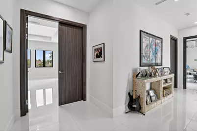 334 Isle Of Capri Drive, Fort Lauderdale, FL 33301 - Photo 100