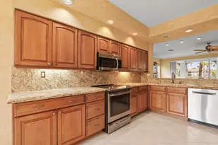 301 S Ryder Cup Circle, Palm Beach Gardens, FL 33418 - Photo 6