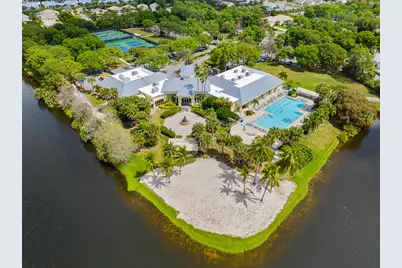 914 NW Sarria Court, Port Saint Lucie, FL 34986 - Photo 16