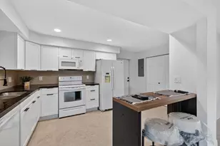 1391 SW 33rd Terrace, Fort Lauderdale, FL 33312 - Photo 8