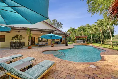 9931 SW 23rd Street, Davie, FL 33324 - Photo 2