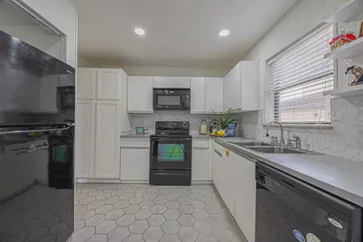 3625 Inverrary Boulevard W, Lauderhill, FL 33319 - Photo 14